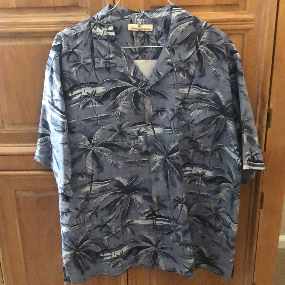 Tommy Bahama men’s shirt
